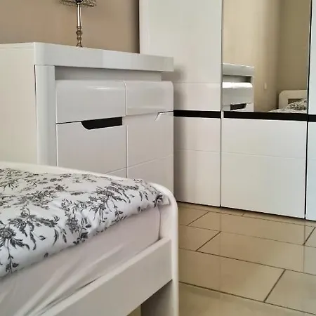 Pod Brzozami Chrobrego 53c *